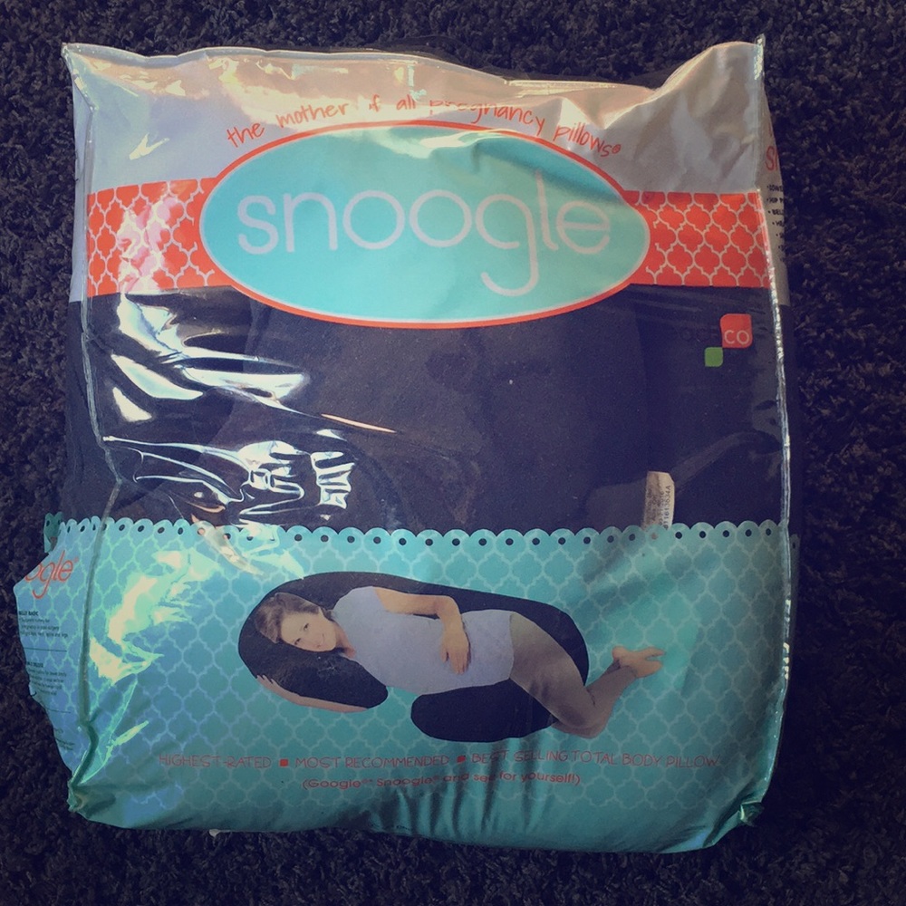 Snoogle pregnancy pillow